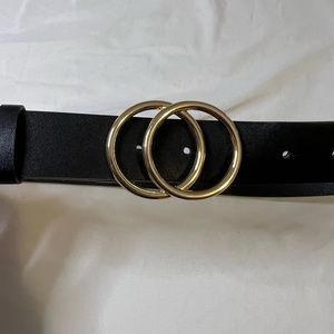 Black and gold belt